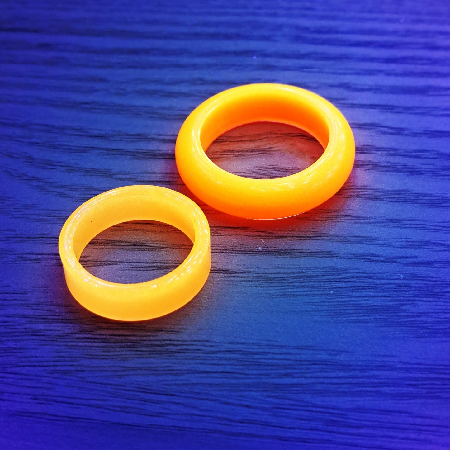 GLOW IN THE DARK Rings