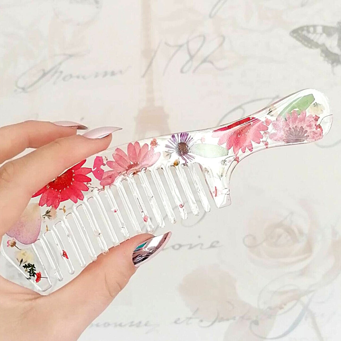 Floral Hair Comb With Metallic Flakes