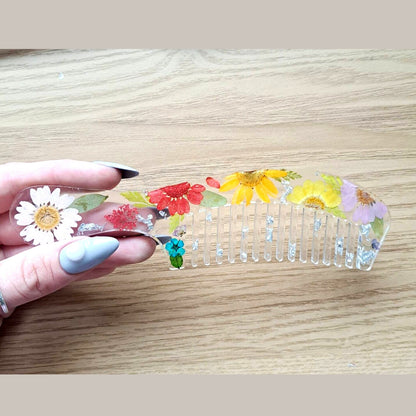 Floral Hair Comb With Metallic Flakes