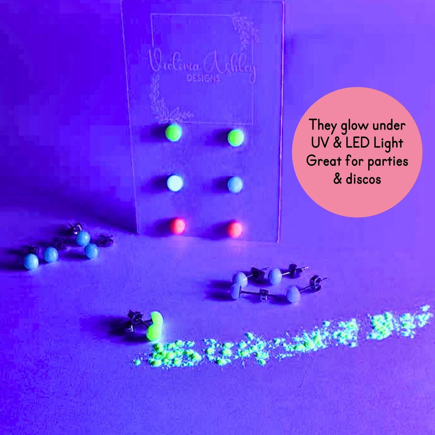 GLOW IN THE DARK Pack of 3 Studs 6MM