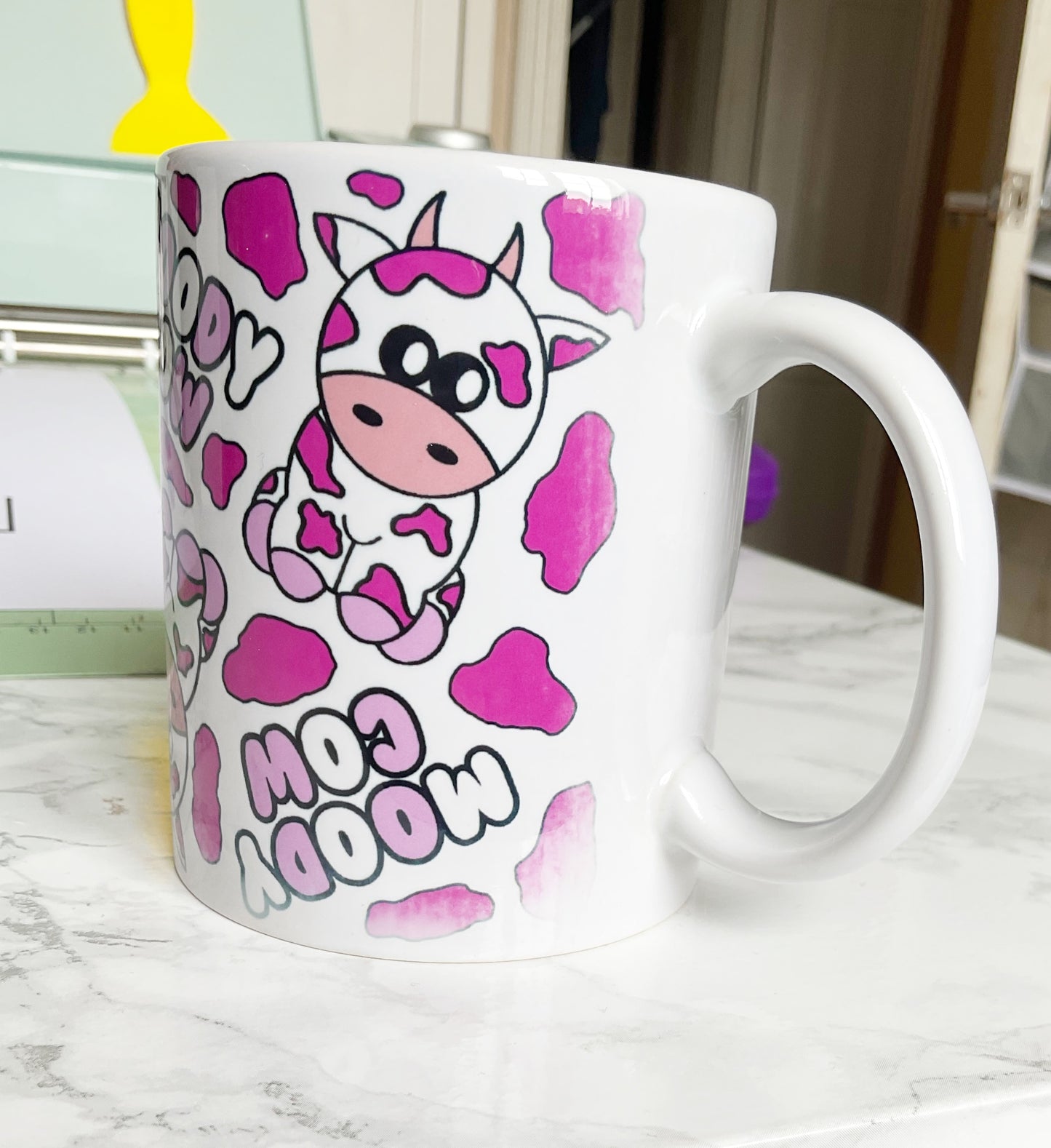 11oz Moody Cow Ceramic Mug *DEFECTIVE - SEE DESCRIPTION*